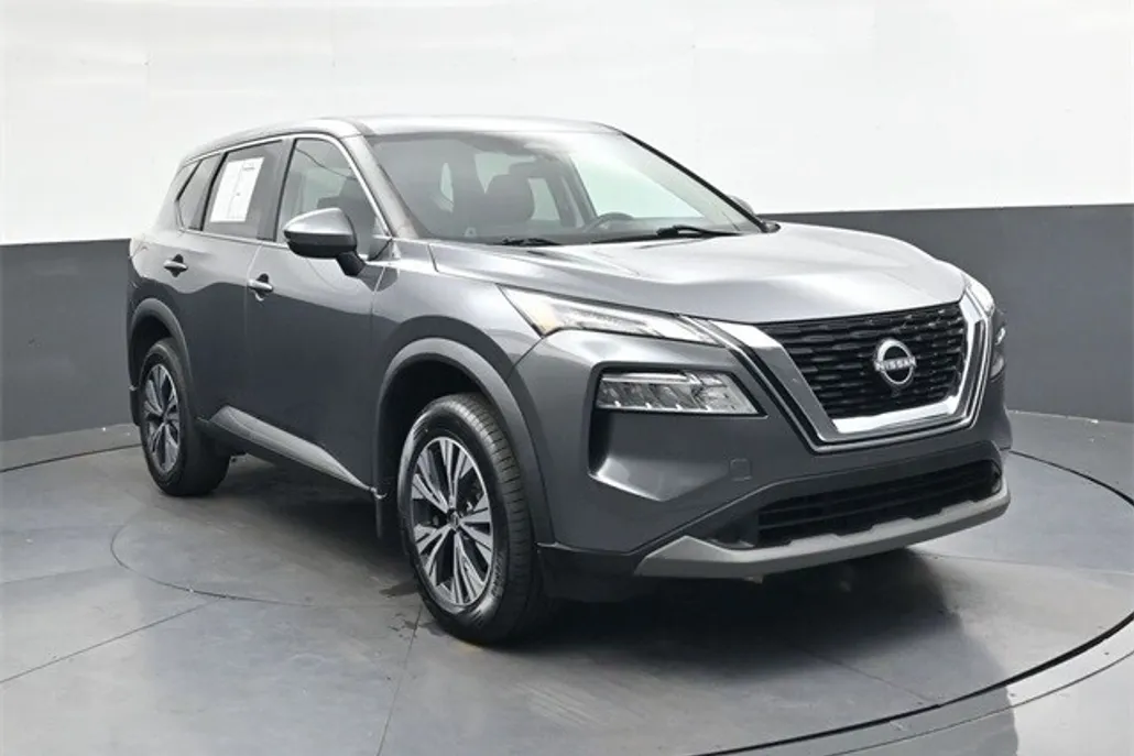 2022 Nissan Rogue SV photo 1