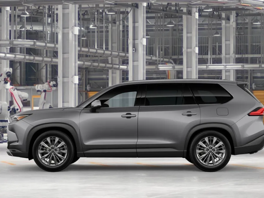 2026 Toyota Grand Highlander Platinum AWD photo 1