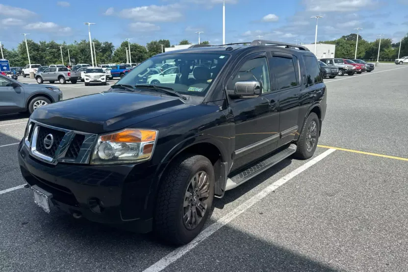 2015 Nissan Armada Platinum photo 1