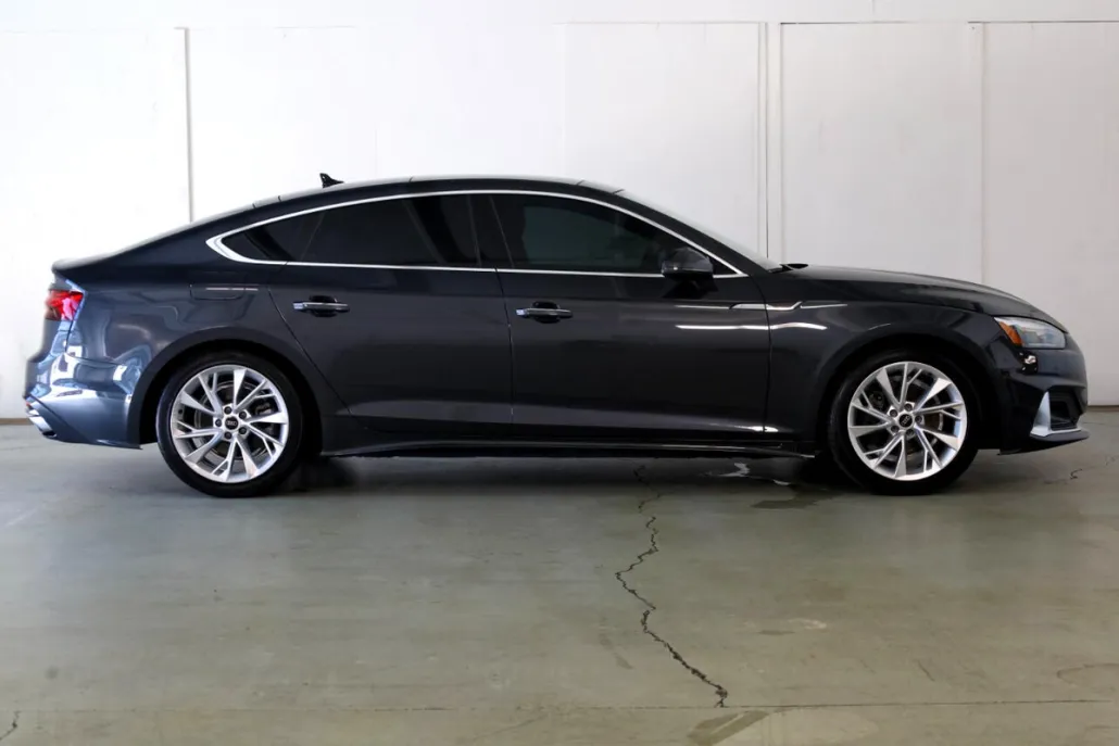 2022 Audi A5 Premium 40 TFSI Quattro photo 1