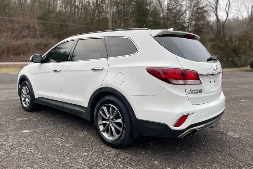 2019 Hyundai Santa Fe XL Base photo 1