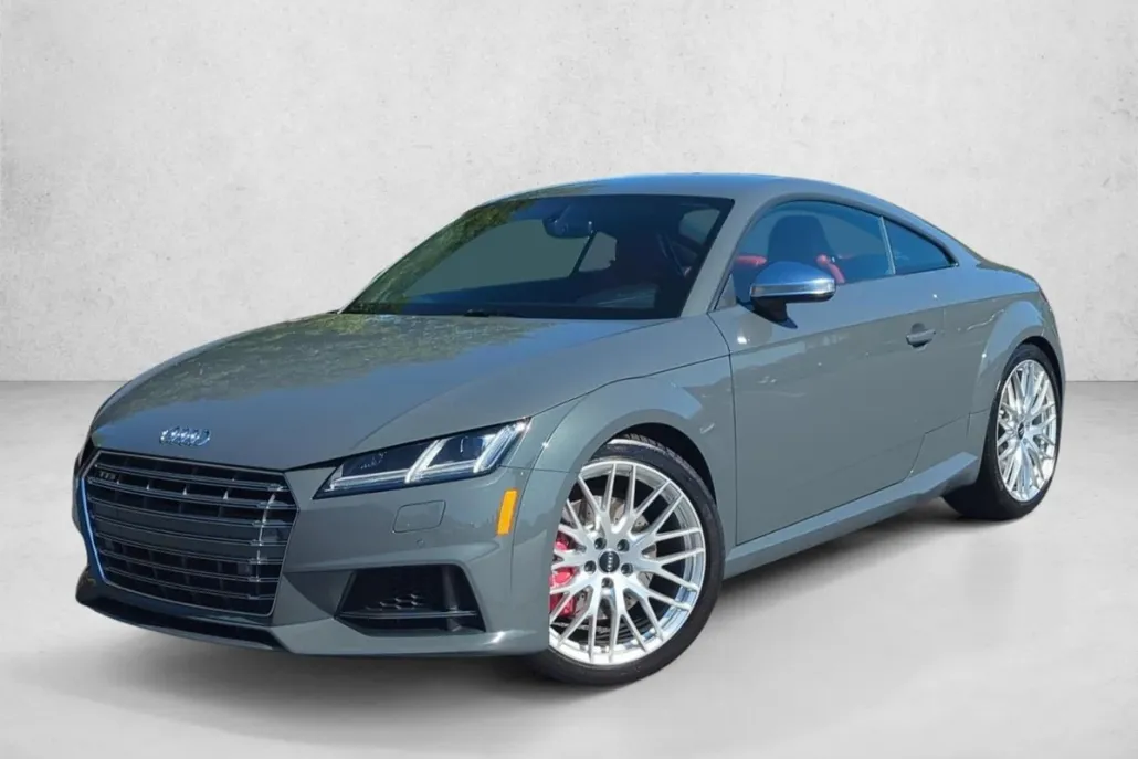 2016 Audi TTS Coupe photo 1