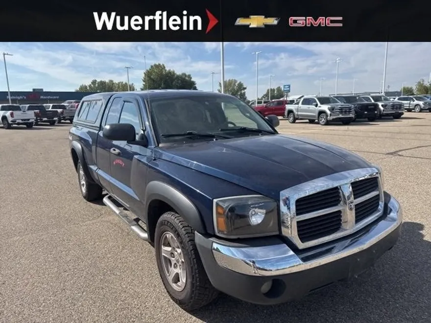 2005 Dodge Dakota SLT photo 1