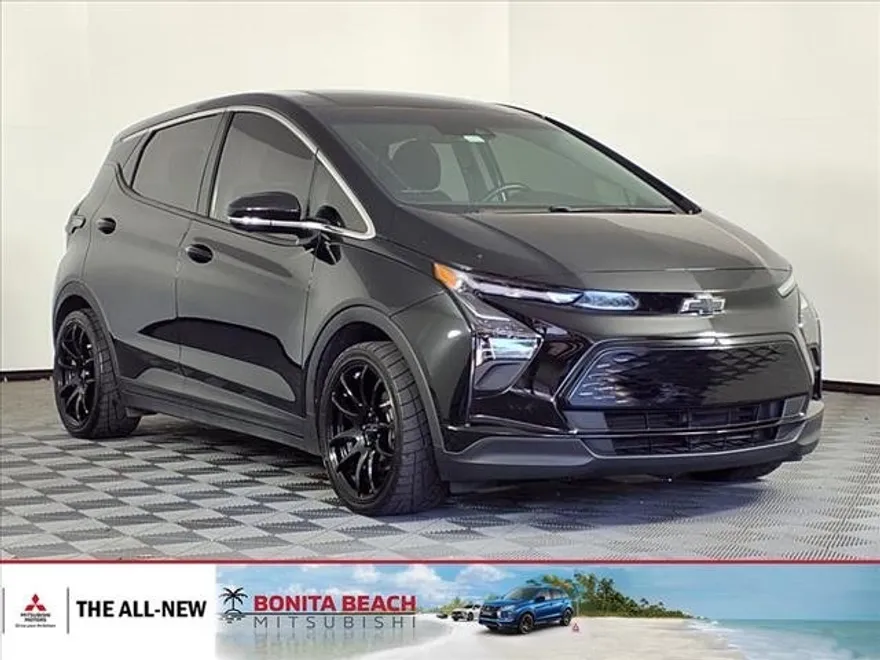 2022 Chevrolet Bolt EV 2LT photo 1