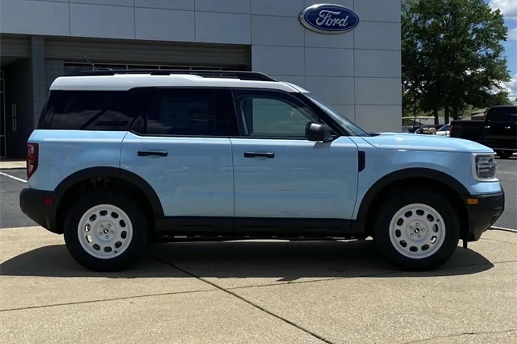 2025 Ford Bronco Sport Heritage photo 1