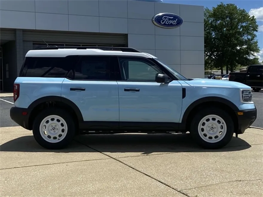 2025 Ford Bronco Sport Heritage photo 1