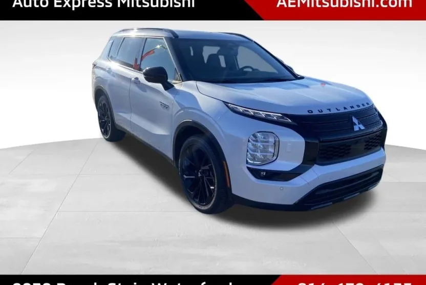 2025 Mitsubishi Outlander PHEV SEL Black Edition photo 1