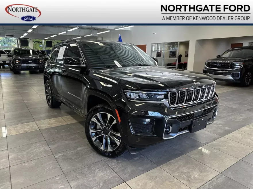 2022 Jeep Grand Cherokee Overland photo 1