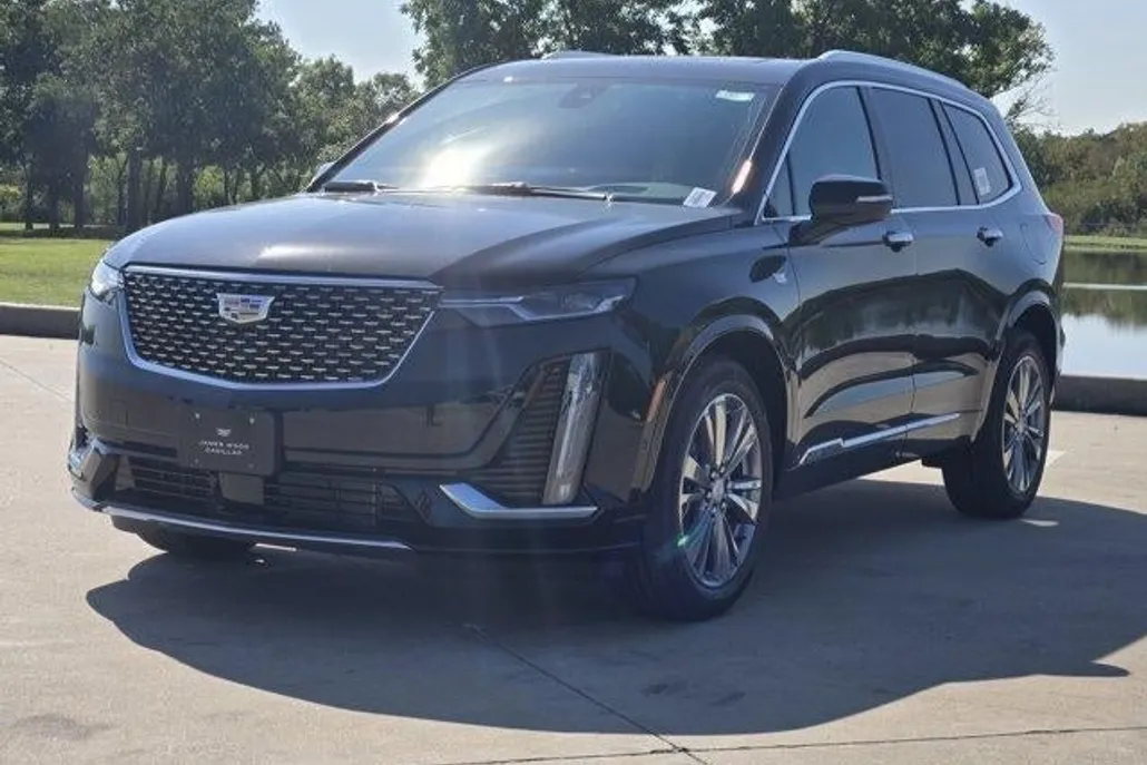 2025 Cadillac XT6 Premium Luxury photo 1