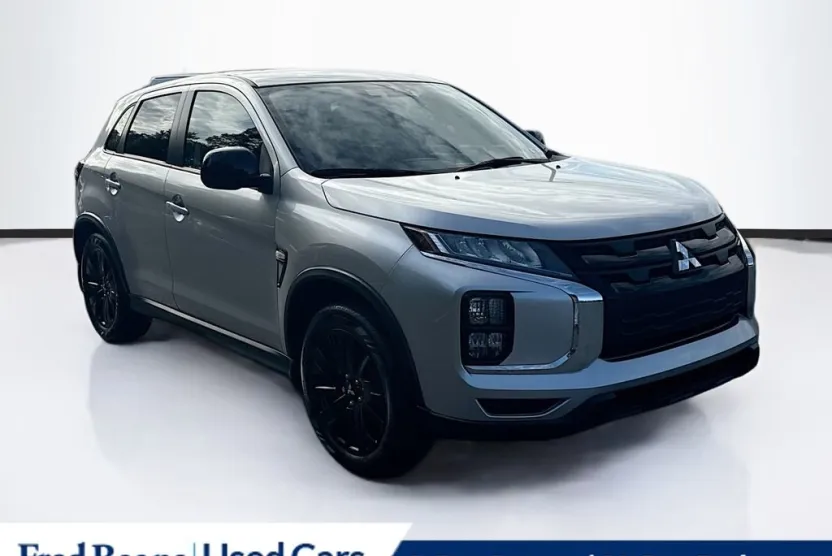2022 Mitsubishi Outlander Sport ES photo 1