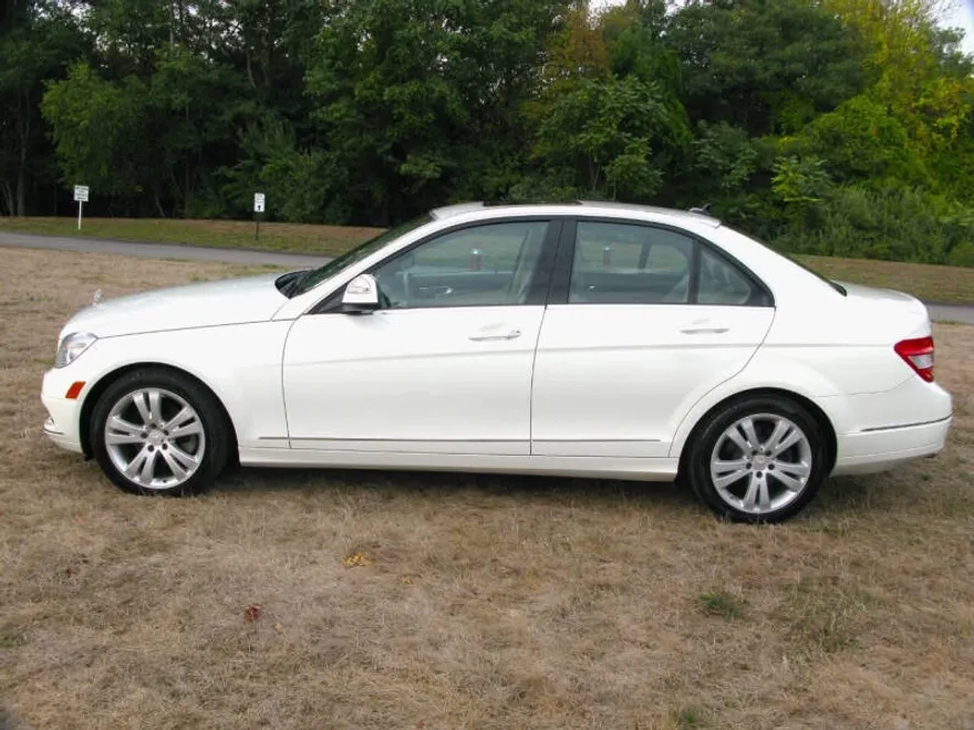 2009 Mercedes Benz C 300 Luxury 4MATIC photo 1