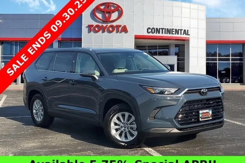 2026 Toyota Highlander Hybrid XLE photo 1