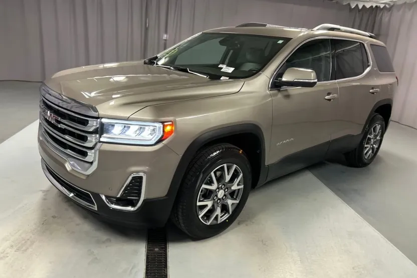 2023 Gmc Acadia SLT photo 1