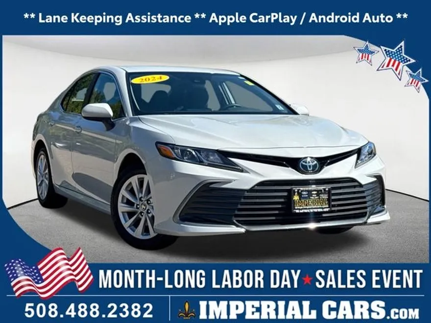 2024 Toyota Camry LE photo 1