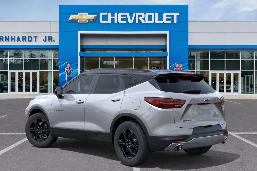 2025 Chevrolet Blazer 2LT photo 1