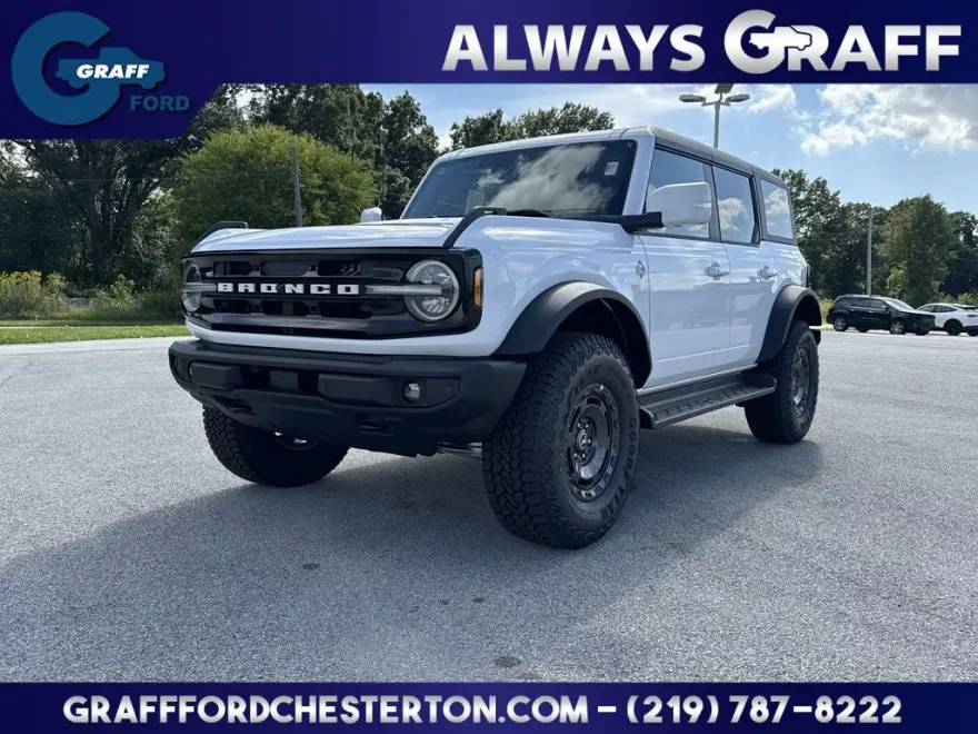 2025 Ford Bronco Outer Banks photo 1