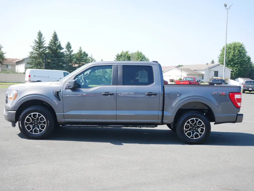 2022 Ford F-150 XL photo 1