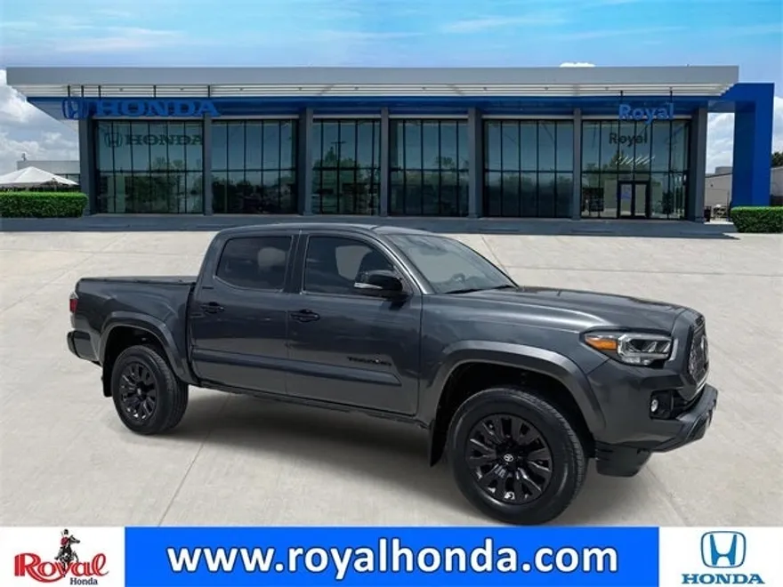 2022 Toyota Tacoma Limited V6 photo 1