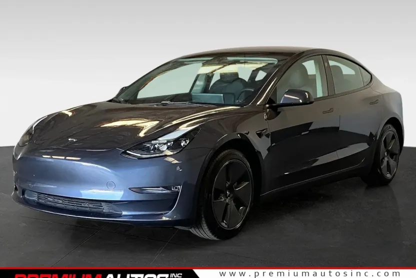 2023 Tesla Model 3 photo 1