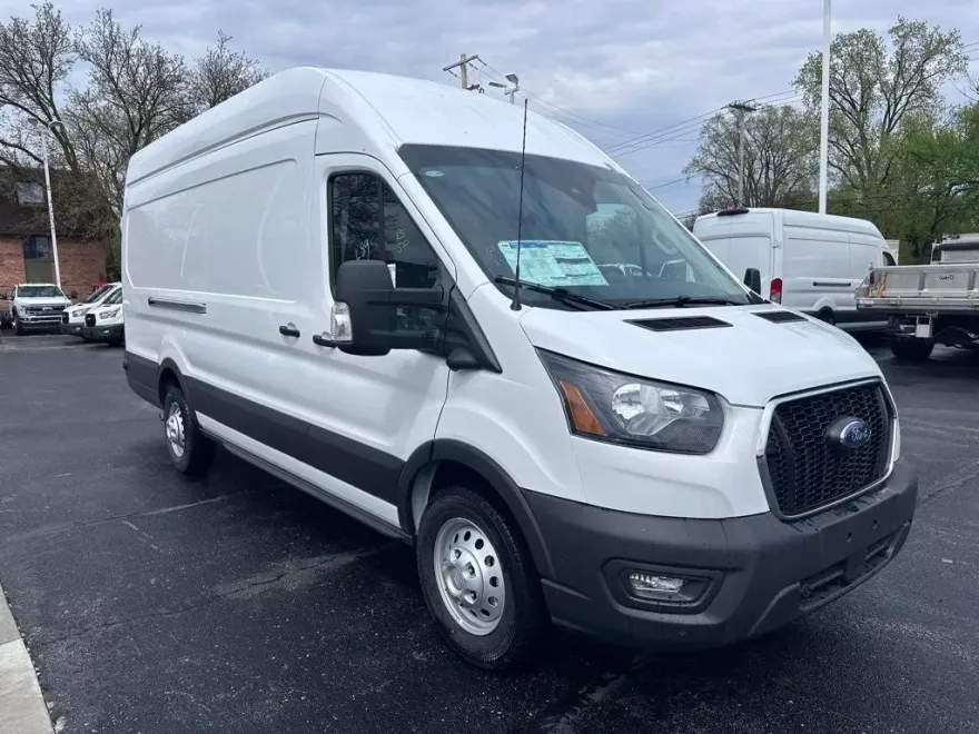 2025 Ford Transit photo 1