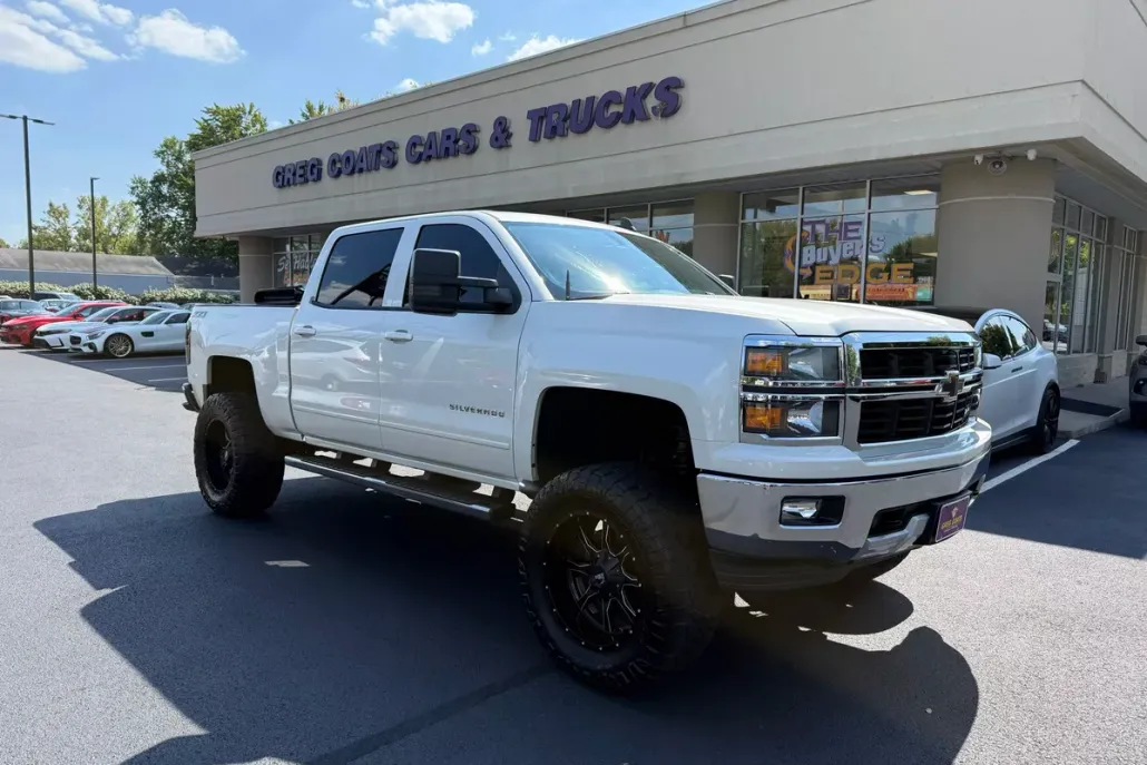 2015 Chevrolet Silverado 1500 LT photo 1