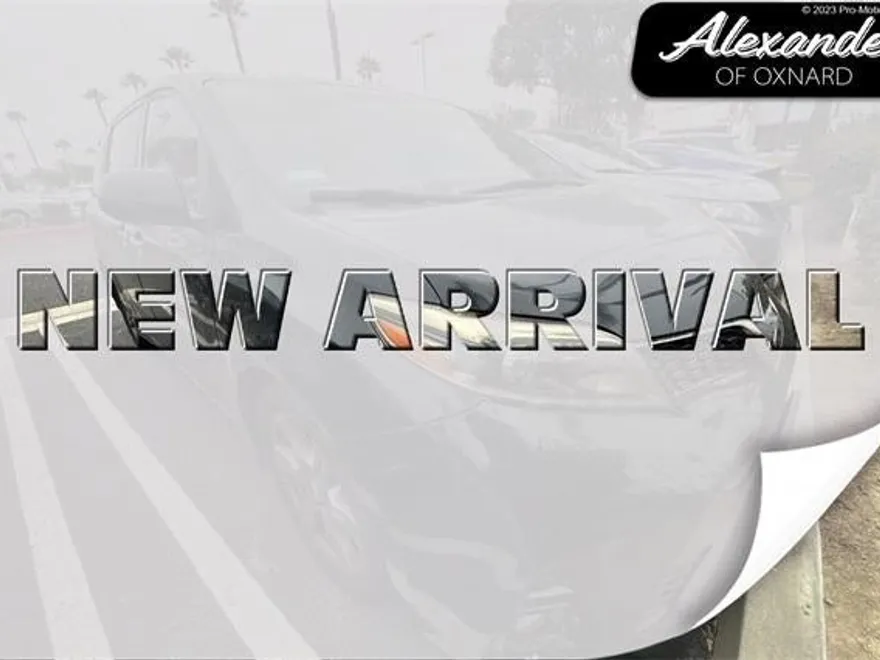2019 Toyota Sienna SE photo 1