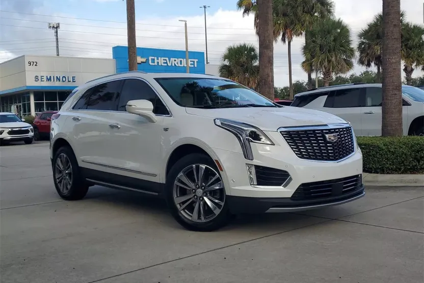 2021 Cadillac XT5 Premium Luxury photo 1