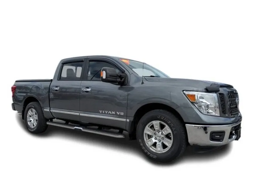 2019 Nissan Titan SV photo 1