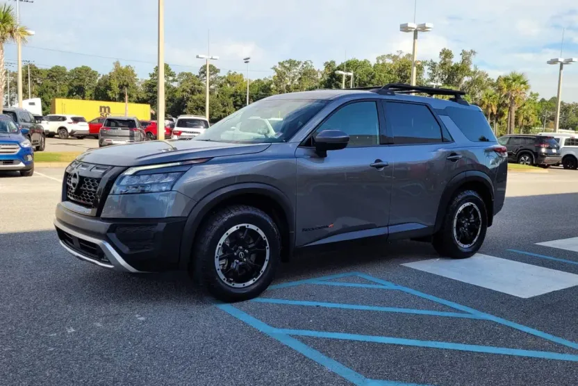 2024 Nissan Pathfinder Rock Creek photo 1
