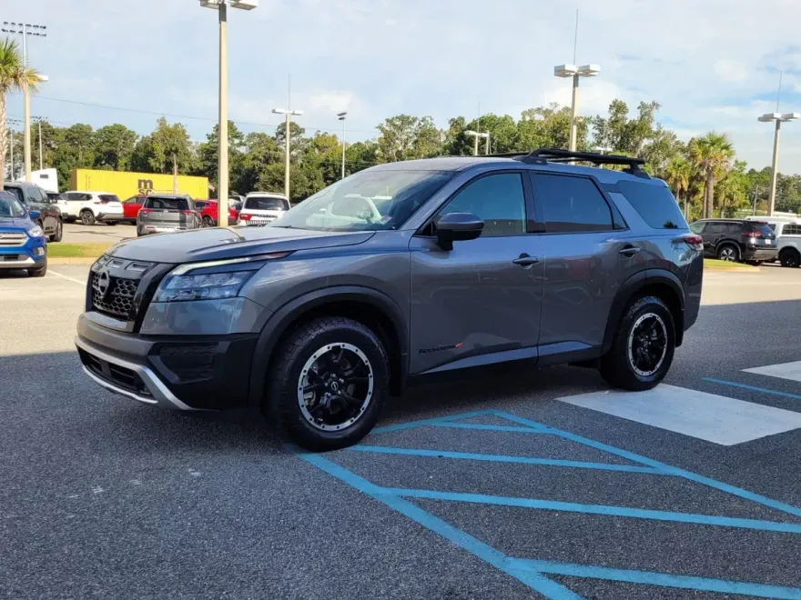 2024 Nissan Pathfinder Rock Creek photo 1