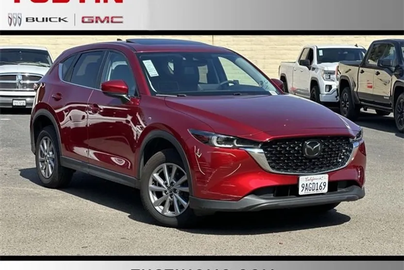 2022 Mazda CX-5 Preferred photo 1
