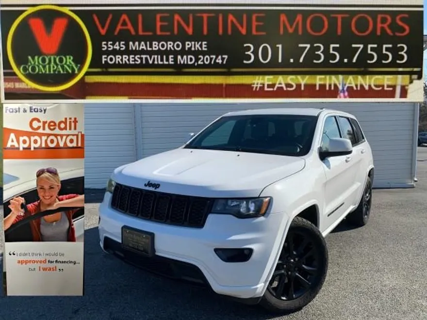 2017 Jeep Grand Cherokee Laredo photo 1