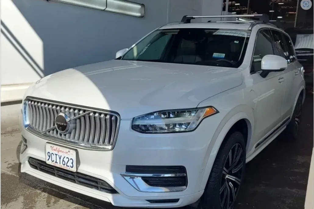 2022 Volvo XC90 Recharge T8 Inscription photo 1