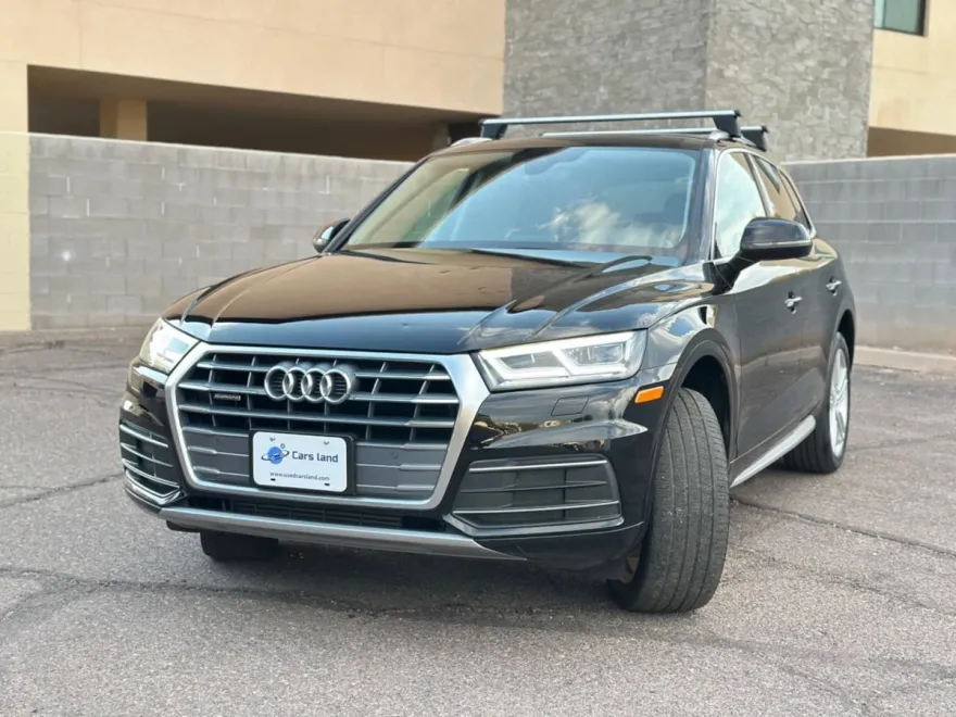 2020 Audi Q5 Premium Plus 45 TFSI photo 1