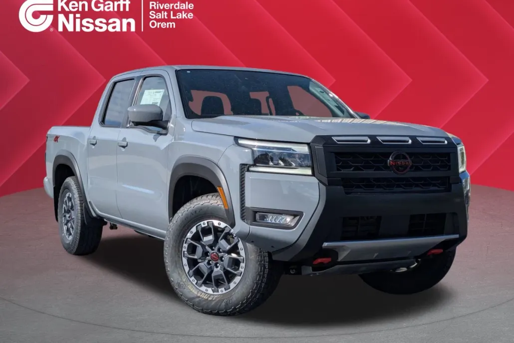 2025 Nissan Frontier Crew Cab PRO-4X photo 1