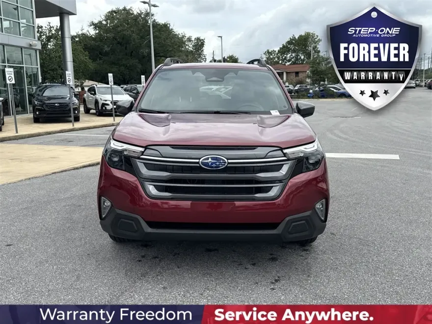 2025 Subaru Forester Premium photo 1