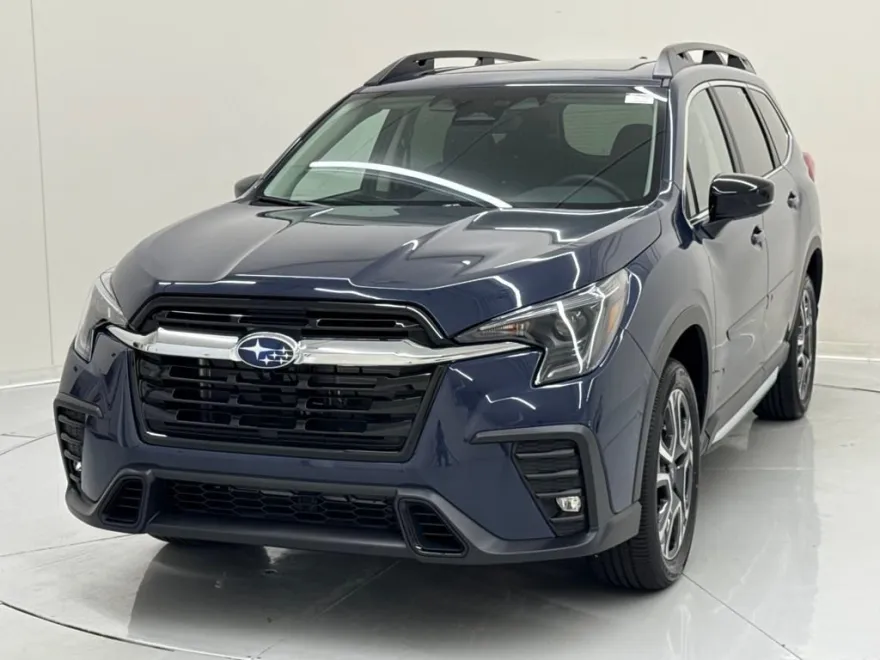 2025 Subaru Ascent Limited photo 1