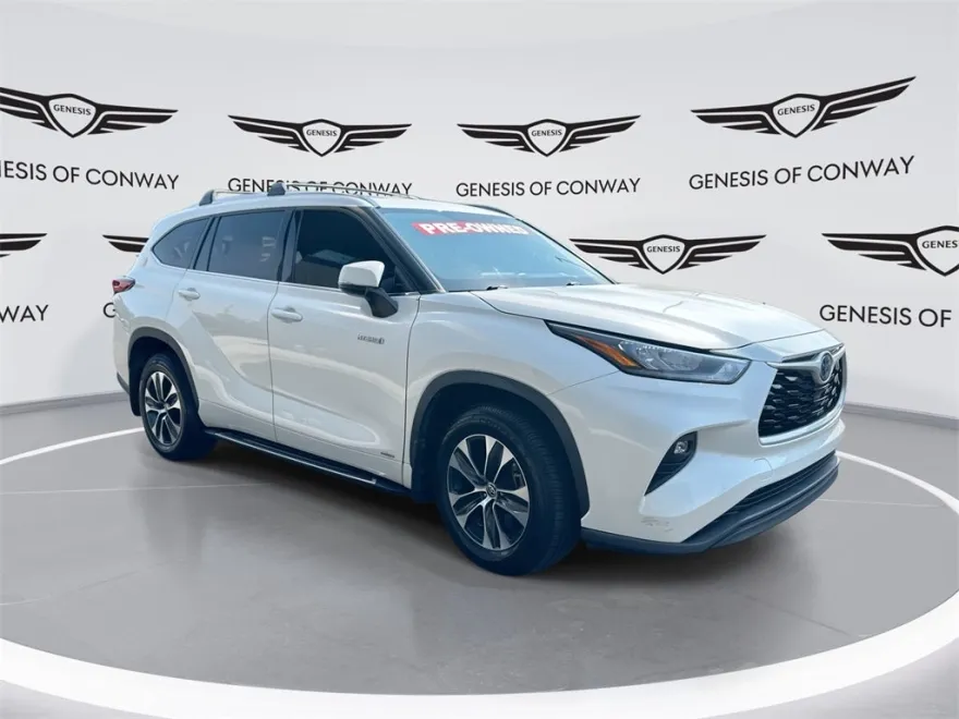 2020 Toyota Highlander Hybrid XLE photo 1
