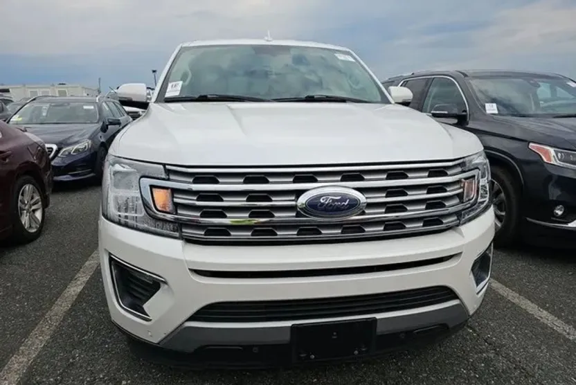 2019 Ford Expedition Limited photo 1
