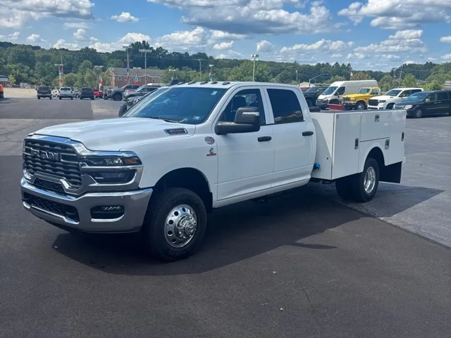 2025 Ram 3500 Tradesman photo 1