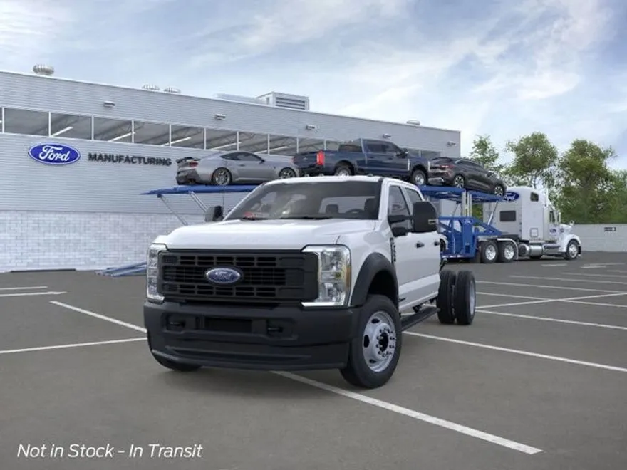 2026 Ford F-550 photo 1