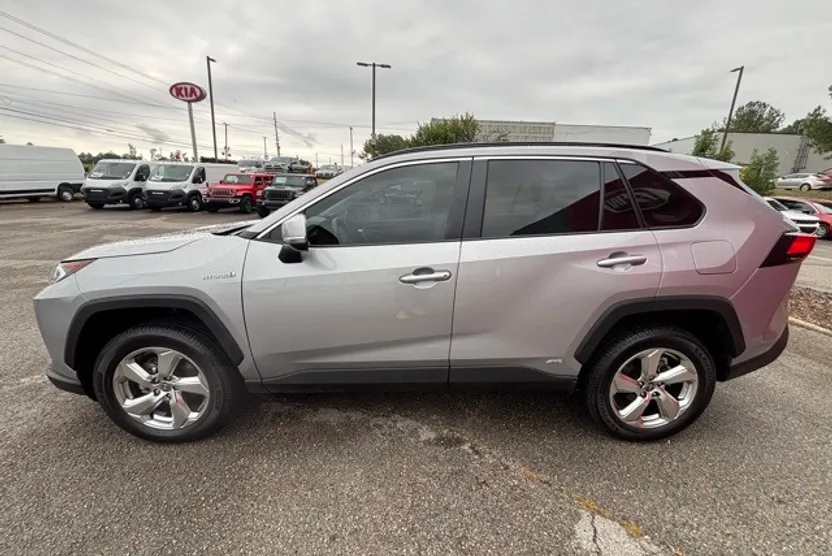 2021 Toyota RAV4 Hybrid XLE Premium photo 1