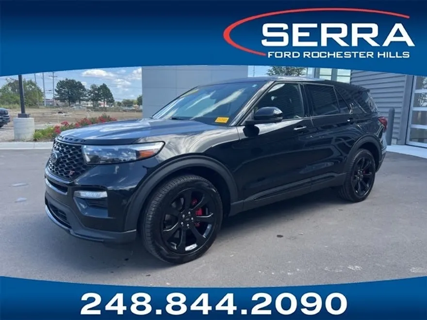 2022 Ford Explorer ST photo 1