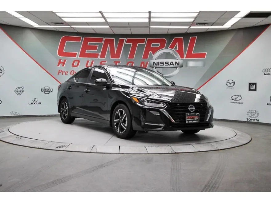 2025 Nissan Sentra SV photo 1