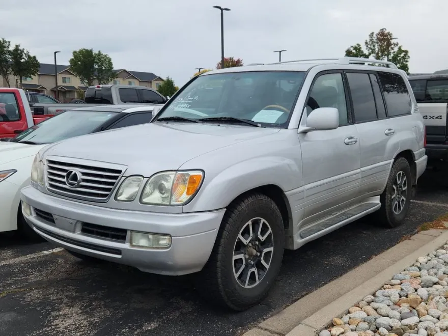 2006 Lexus LX 470 photo 1