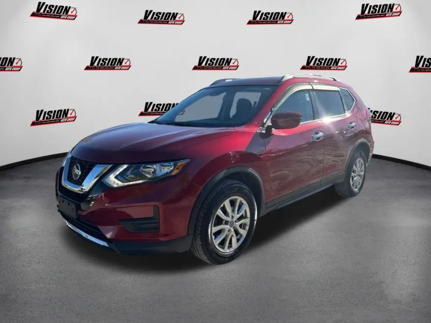 2019 Nissan Rogue SV photo 1