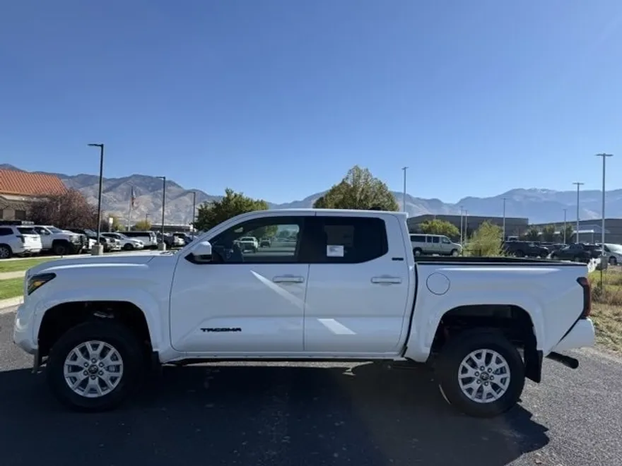 2025 Toyota Tacoma SR5 Double Cab photo 1
