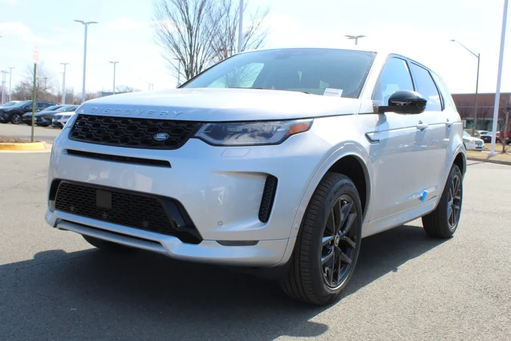 2025 Land Rover Discovery Sport S photo 1