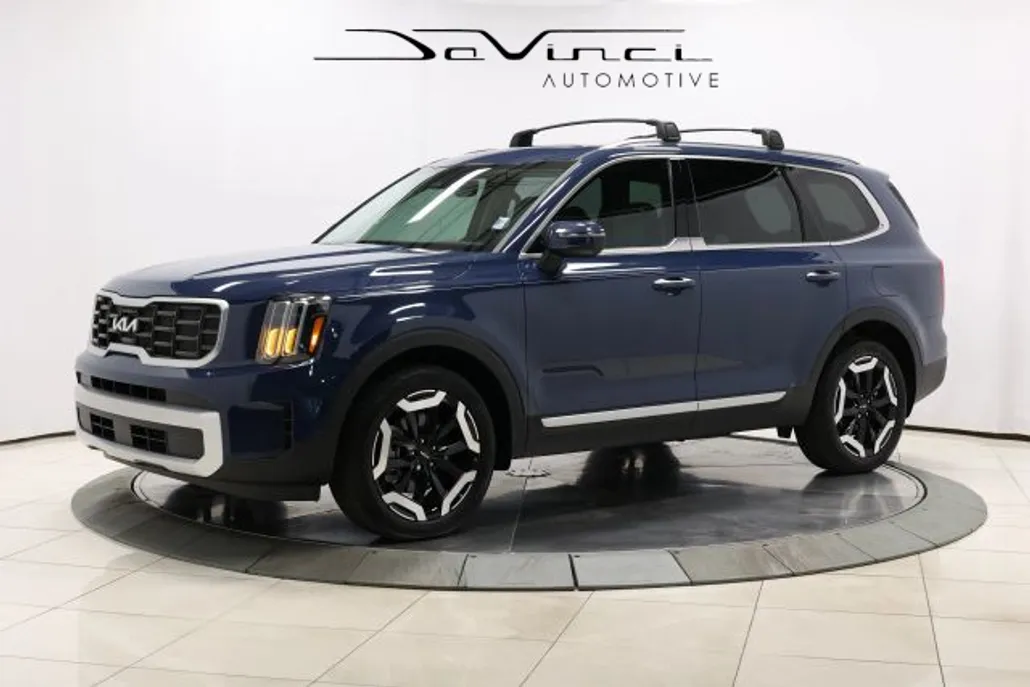 2025 Kia Telluride S photo 1