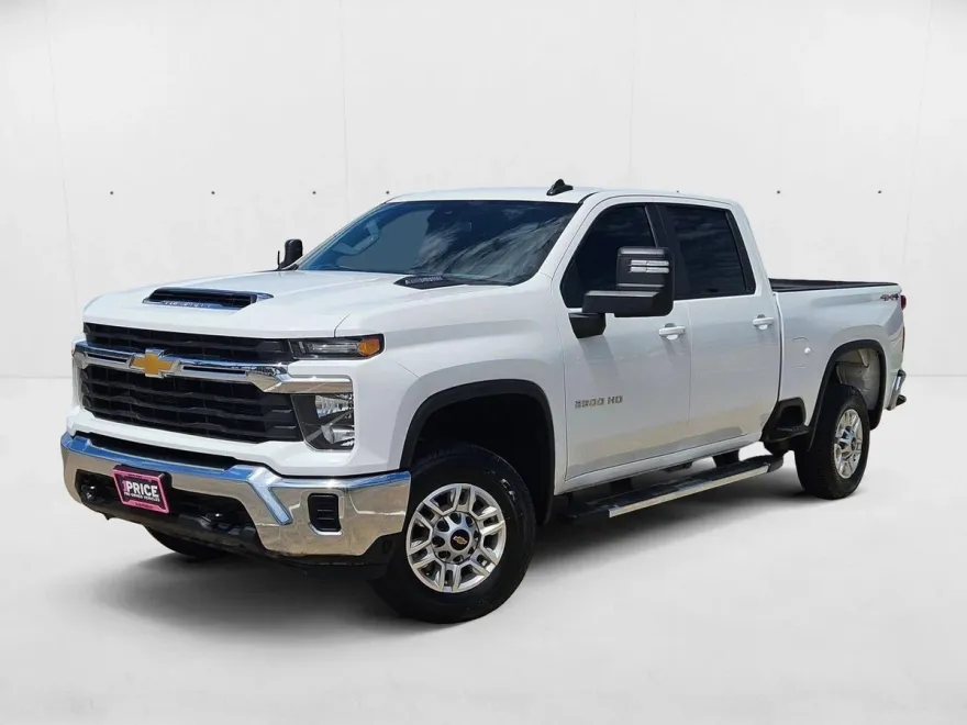 2024 Chevrolet Silverado 2500HD LT photo 1